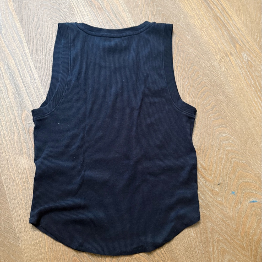 American Eagle crop top